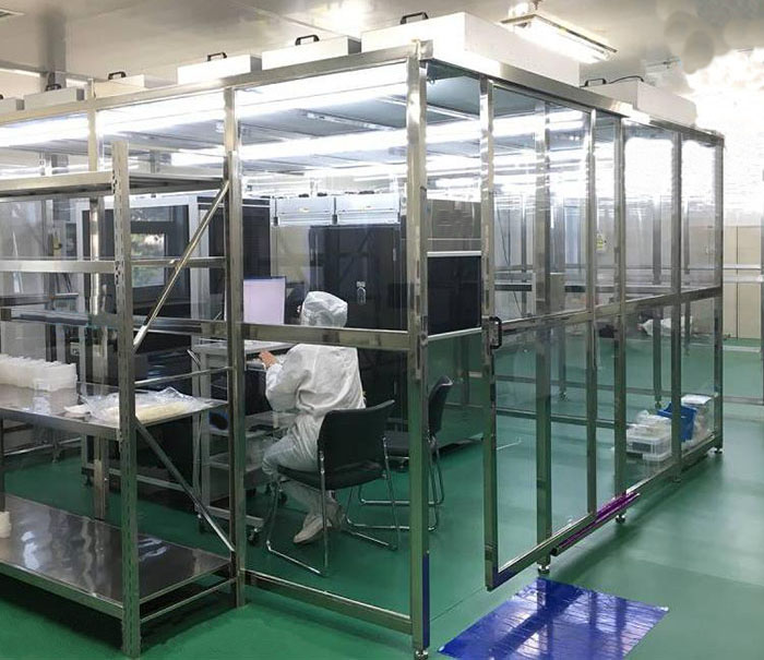 潔凈棚主要組成部分、框架、垂簾、頂部封體、FFU、初效過濾器、高效過濾器等等。