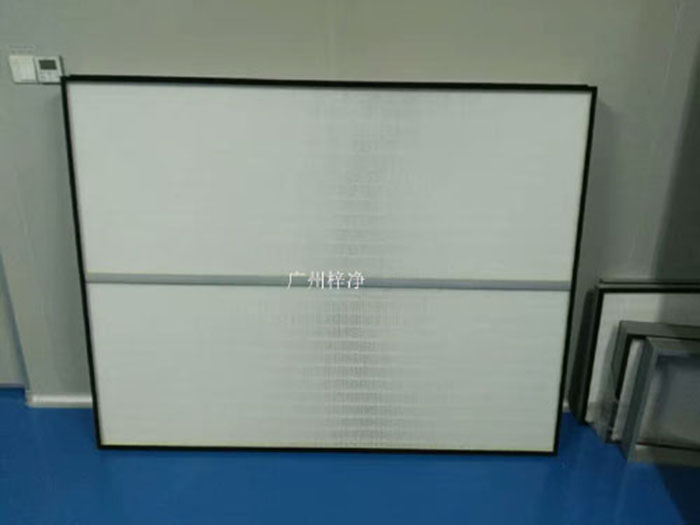 HEPA高效過濾網(wǎng)可廣泛用于光學(xué)電子、LCD液晶制造，生物醫(yī)藥、精密儀器、飲料食品，PCB印刷等行業(yè)無塵凈化車間的空調(diào)末端送風(fēng)處。